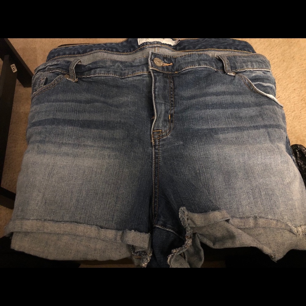 Torrid denim shorts. No rips.